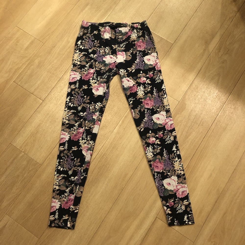 Forever 21 flowered leggings!